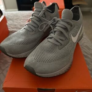 Nike Epic React Flyknit in Cool Grey 7Y